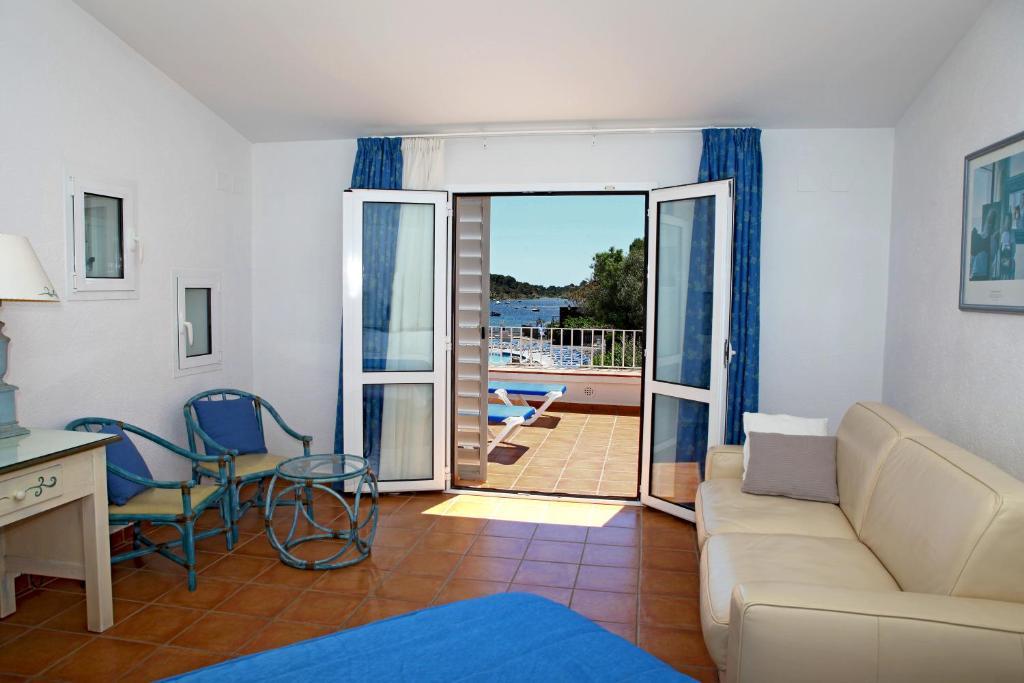 Hotel Calina Cadaqués Pokoj fotografie